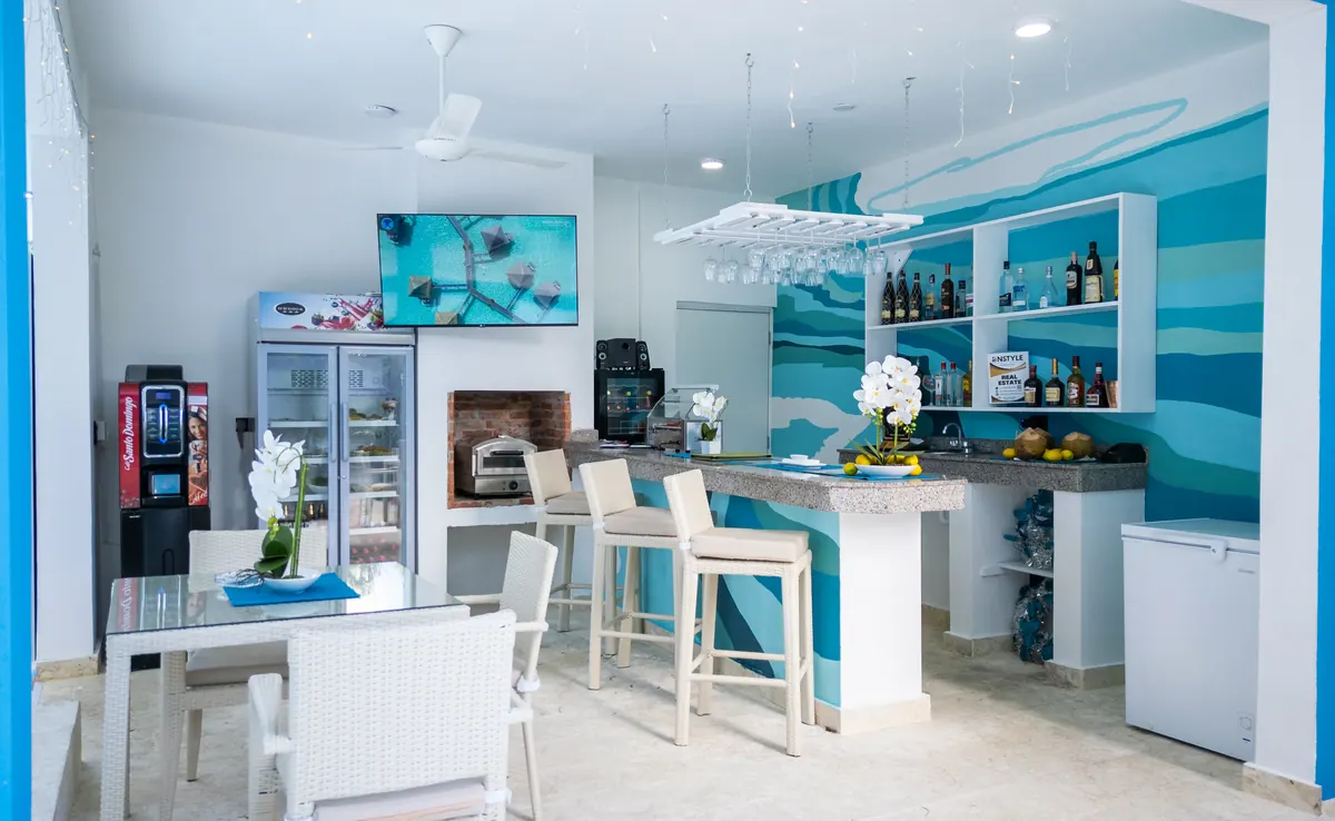 Pool bar, Rizz Suites, Sosúa